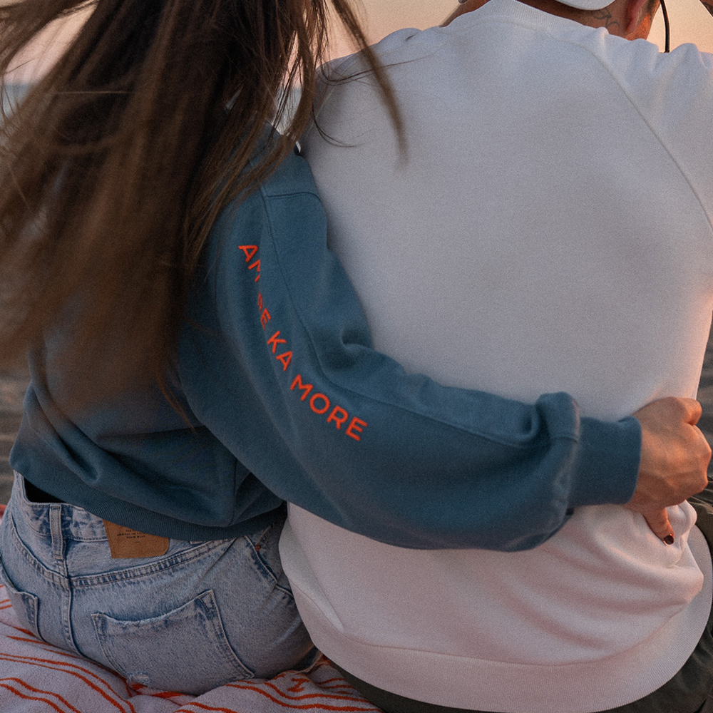 SAMO LAGANO / AMORE KA’ MORE • Women’s Cropped Sweatshirt