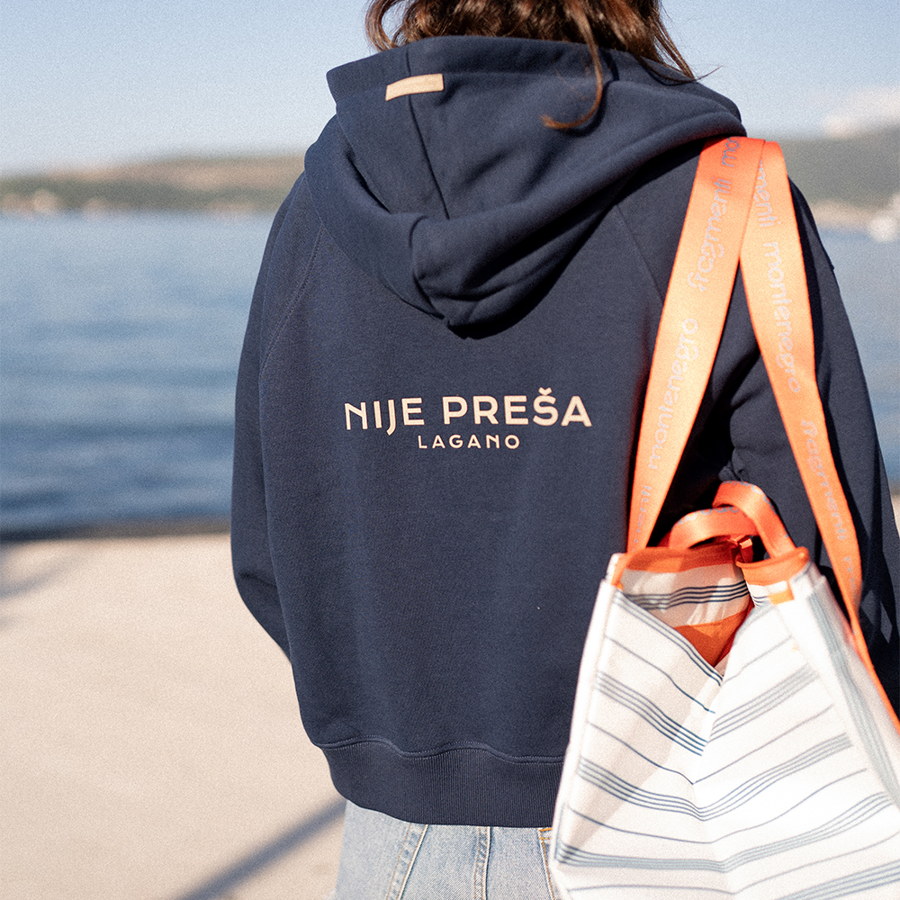 NIJE PREŠA, LAGANO / KENOVA? • Ženski Zip Duks sa Kapuljačom